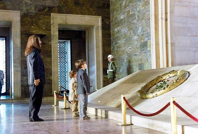 6. Barış Manço'nun Anıtkabir ziyareti, Ankara, 1988.