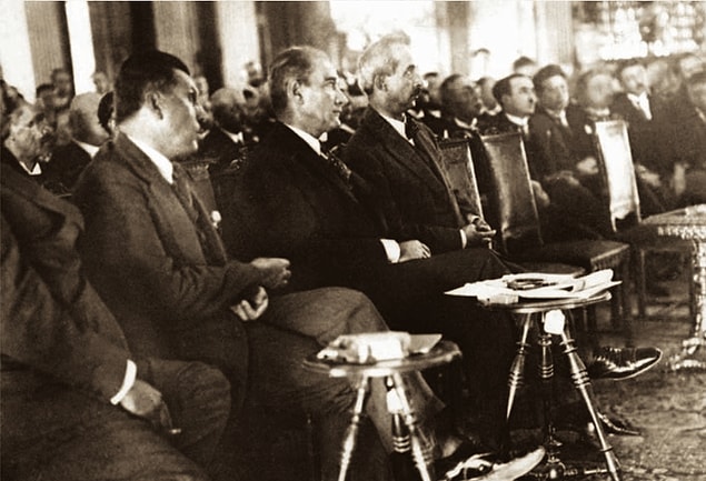 4. 30 Ağustos 1928, basın temsilcilerine demeci: