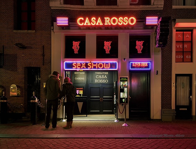 Gerçek değil, yalnızca şov