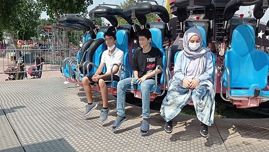 Oyun Aletinde Fenalaşan Genç Kadın Hayatını Kaybetti: Lunapark Görevlilerinin Müdahale Etmediği İddia Edildi