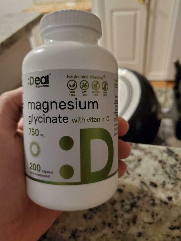 10. Bu bir D vitamini şişesi değil: Üzerinde gülücük ':D' olan Magnezyum şişesi...