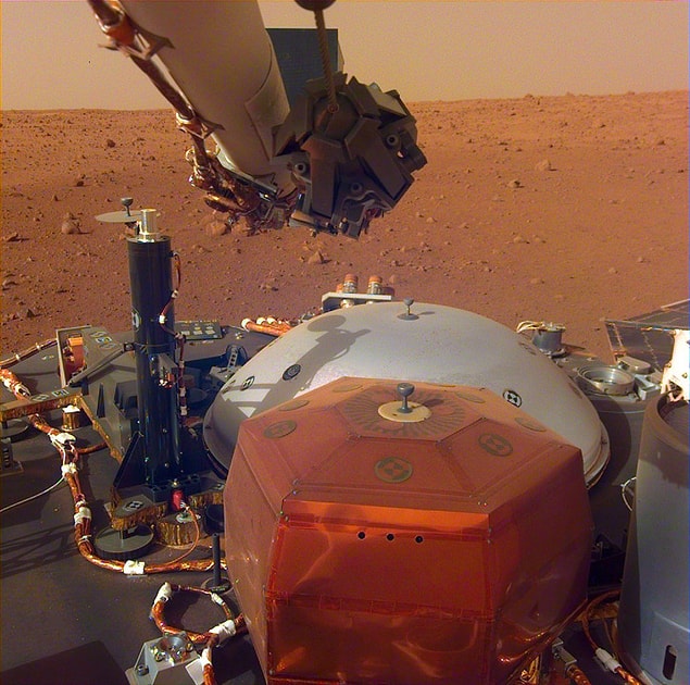 Mars (Ay başında Aslan daha sonra ise Başak takımyıldızında)