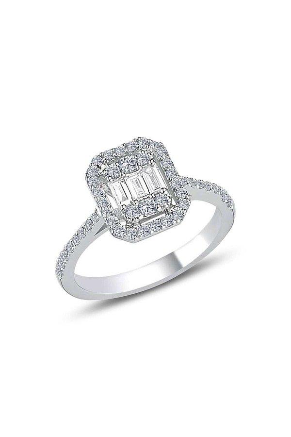 7. Baget taşlı gümüş yüzüğün fiyatı 372 TL yerine şu anda 59 TL!
