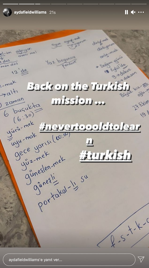 Dün ise 'öğrenmek için asla geç değil' paylaşımı ile yine Türkçe çalıştığını tüm takipçilerine gösterdi.