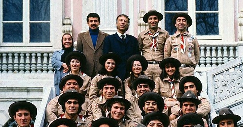 Hababam Sınıfı Tatilde Konusu Nedir? Hababam Sınıfı Tatilde Filmi Oyuncuları Kimlerdir?