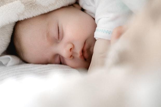 bebeklerde uyku duzeni ne zaman baslar