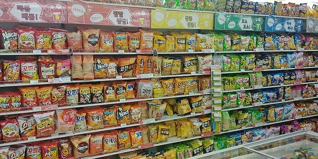 14. Cipsler gökkuşağı renklerinde diziliyor.