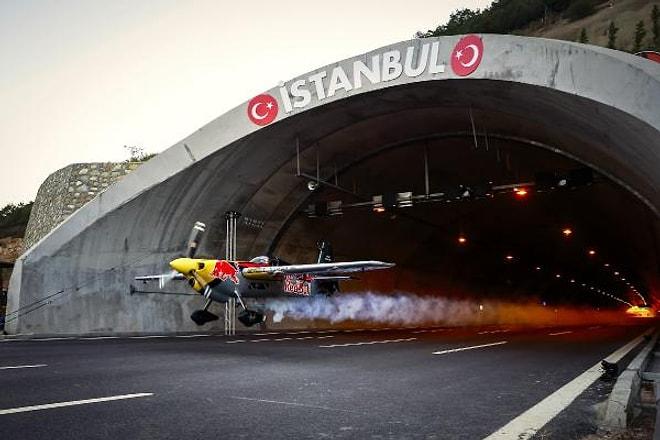 Kuzey Marmara Otoyolunda Dünya Rekoru: Tünelden Uçakla 43,44 Saniyede Geçti