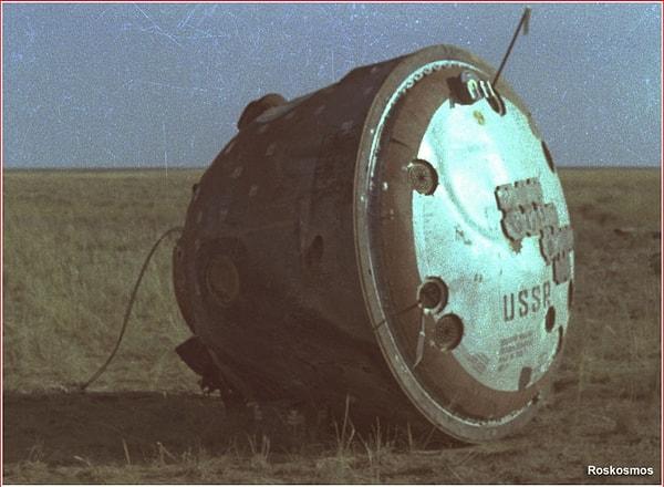 Kazakistan uzay üssüne doğru yolculuğa çıkan Soyuz 11 gerçekten de gökyüzünde belirdi ve hiçbir sorun yaşamadan yeryüzüne indi, fakat bir sorun vardı.
