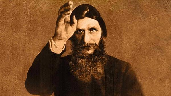 Grigori Yefimoviç Rasputin, 1869'da Sibirya'da doğmuş bir keşişti.