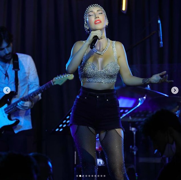 Ve gerçekten de dediğini yapıyor Hande Yener!