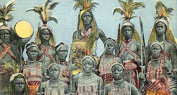Dahomey Amazonları arasına girebilmek için tek şart kralla evlenmek değildi.