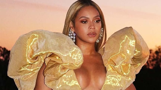 11. Beyonce, Bu durum çoğu insana garip geliyor farkındayım' diyerek halka açık alanlarda ilişkiye girmekten zevk aldığını söyledi.