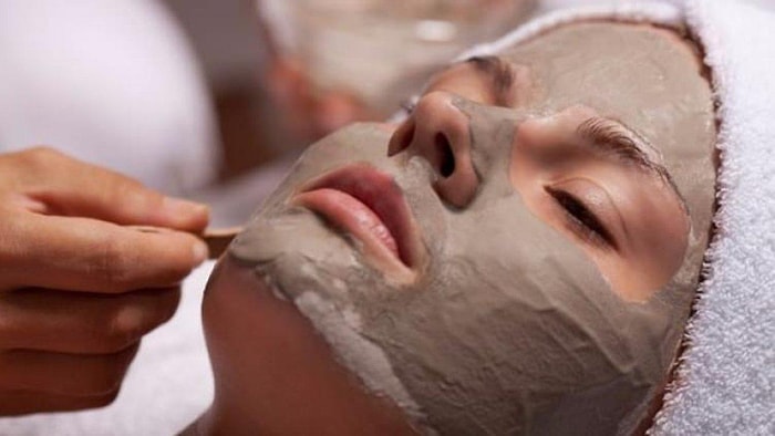 Kil Maskesi Nasıl Yapılır? Kil Maskesinin Faydaları Nelerdir?
