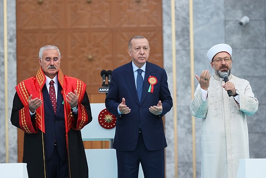 Ali Erbaş'tan 'Adli Yıl' Eleştirilerine Yanıt: 'Önderler Olarak Boş Alan Bırakmamamız Lazım'