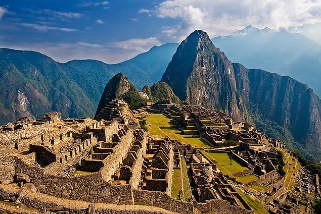 3. Machu Picchu - Cusco, Peru
