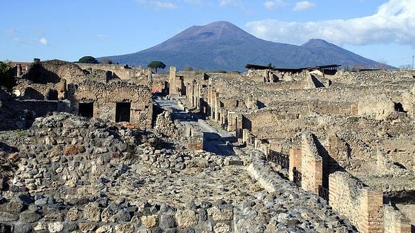 8. Pompeii - Napoli, İtalya