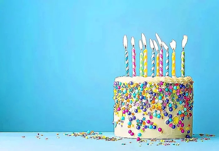 En Güzel ve En Anlamlı Doğum Günü Mesajları! İşte Tüm Sevdiklerinize Atabileceğiniz Farklı Yaş Günü Sözleri...