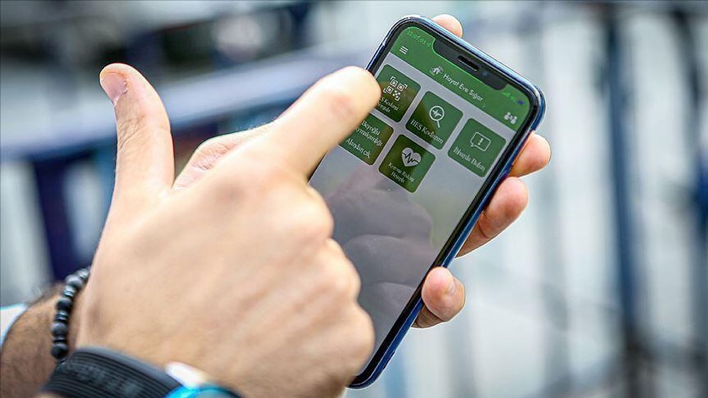 İstanbul'da Sahte Aşı Kartı Operasyonu: 3 Hemşire Tutuklandı