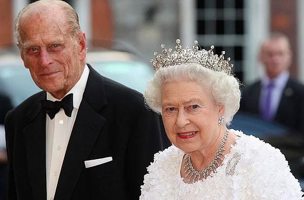 Kod adı London Bridge Operasyonu olan güvenlik planlarına göre kraliçenin cenazesinin, ölümünden 10 gün sonra kaldırılacağı ancak resmi tatil ilan edilmeyeceği kararlaştırıldı.