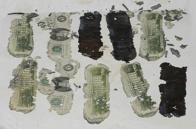 Yetkililer D.B. Cooper'ın kimliği konusunda bir sonuca varamamış olsa da 1980 yılında Portland civarlarında bir çocuk, bir kutu içerisinde 20 dolarlık banknotlardan oluşan tam 5800 dolar buldu.