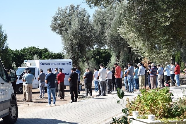 Ceylin Göktaş, bugün Kumluca Hacılevliler Zeytinlik Mezarlığı'nda toprağa verildi.