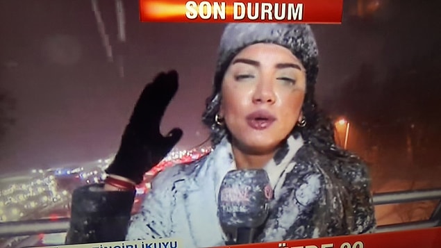 Fulya Hanımın kariyerini uzaktan da olsa az çok biliyoruz tabii. Epeyce de takdir ediyoruz. Peki ya kendisinin özel hayatını?