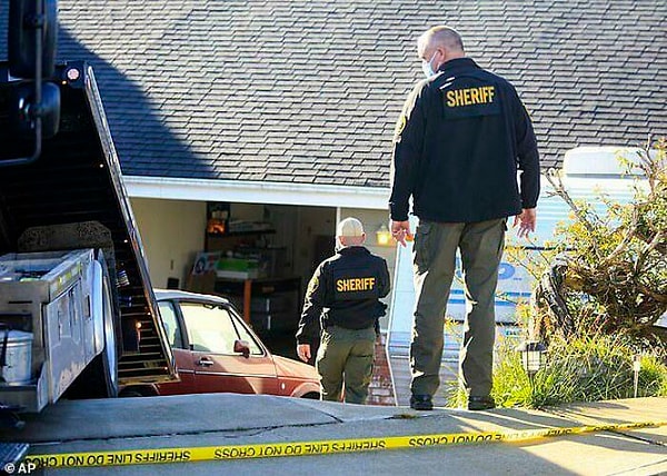 2. Привел ребенка на работу