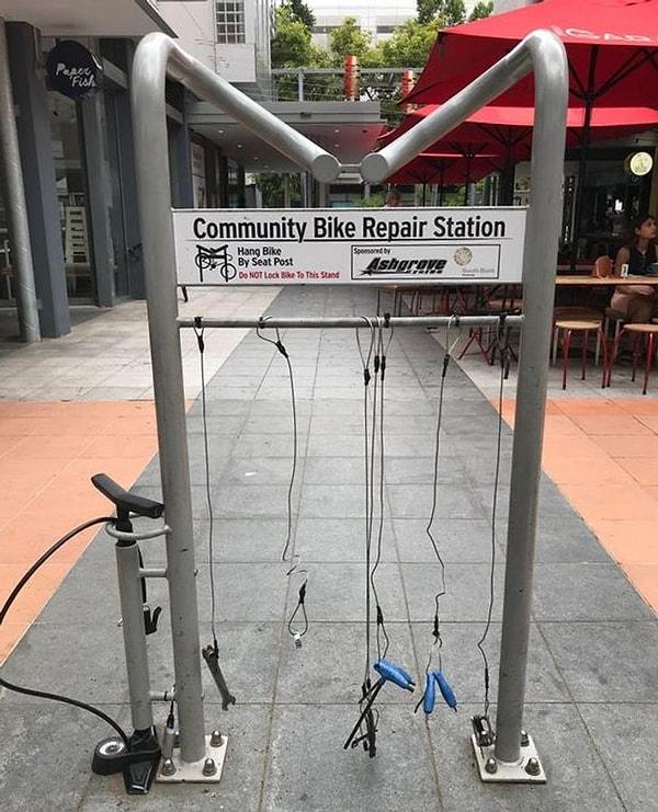 4. Ayrıca ülkenin bazı yerlerinde bisiklet onarma alanları bulunuyor.