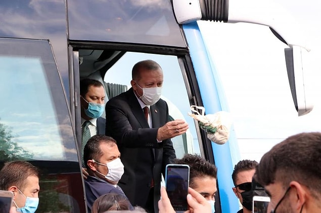 11. "Al bir keyif çayı iç."