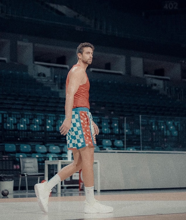 1997 doğumlu NBA oyuncusu Furkan Korkmaz ve İrem Sak'tan gelecek açıklamayı sabırsızlıkla bekliyoruz.