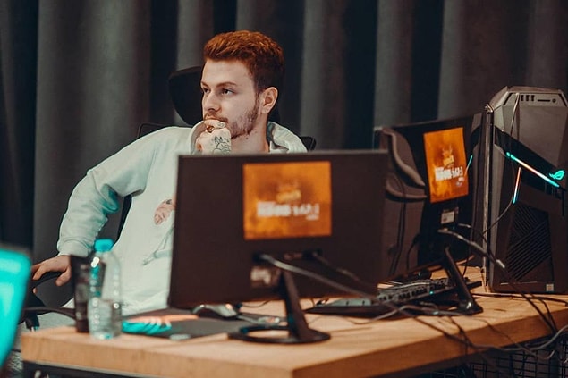 Twitch'te ilk yayını yapmaya nasıl karar verdiniz?