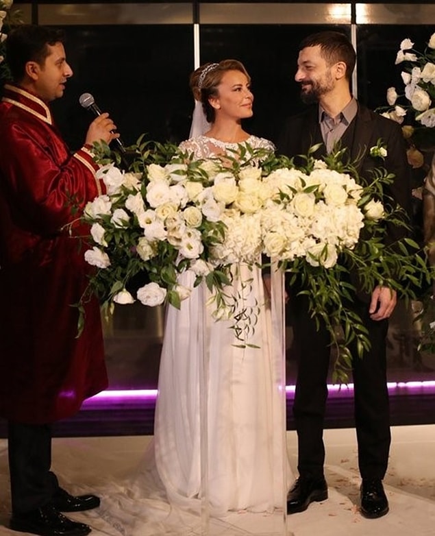 14. Vildan Atasever ve Mehmet Erdem çifti Boğaz'da gerçekleştirdikleri düğünle evlendiler!