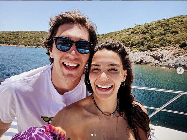 Başarılı oyuncu Ebru Şahin ile başarılı basketbolcu Cedi Osman, 1 yılı aşkındır beraberler bildiğiniz üzere.