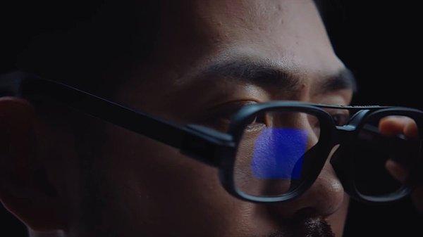 Akıllı gözlükler herhangi bir telefon bağlantısına ihtiyaç duymayan Android işletim sistemine sahip. Xiaomi, gelecekte akıllı telefonların yerini akıllı gözlüklerin alacağını bile söylüyor!