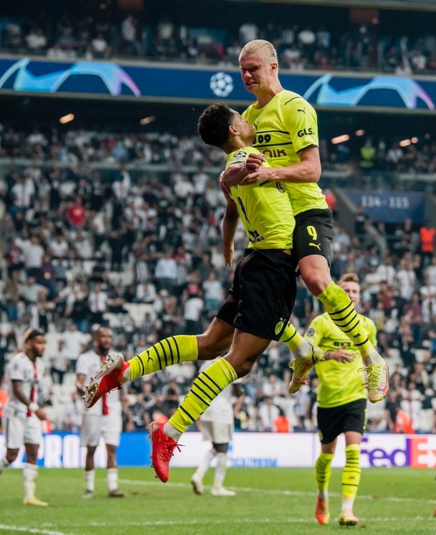 Karşılaşma, 2-1’lik Borussia Dortmund üstünlüğüyle noktalandı.