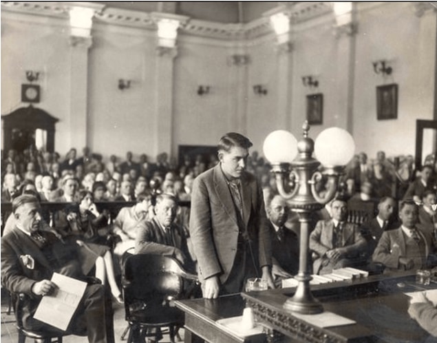 Erkek çocuklarına önce cinsel tacizde bulunup daha sonra öldürüp kafalarını koparan Gordon Northcott'un kurban sayısı belli olmasa da 3 çocuğu öldürmekten suçlu bulundu ve 1930 yılında asılarak idam edildi.