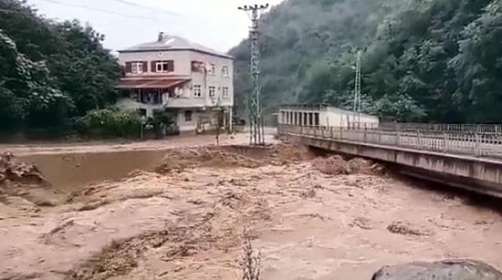 Giresun'da Etkili Olan Sağanak Yağış, Korkuttu! Sel Sularının Yükseldiği Anlar Kameralarda