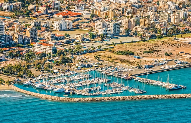 17. Larnaka - Güney Kıbrıs (M.Ö. 1400)