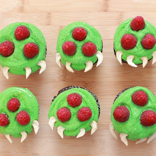 5. Bu Metroid cupcake'leri bol çikolata dolgulu, dolayısıyla onlara hayır demek bir kat daha zorlaşıyor.