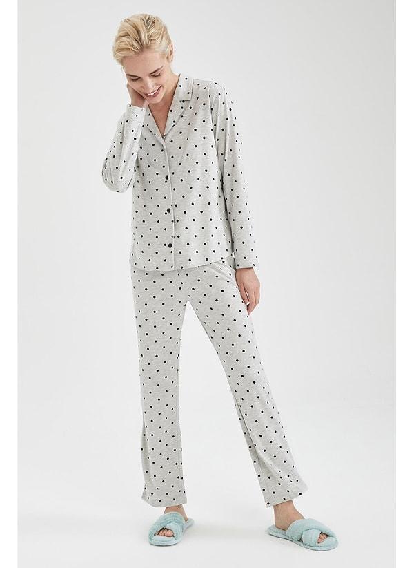 14. Puantiyeli pijama sevenler burada mı?