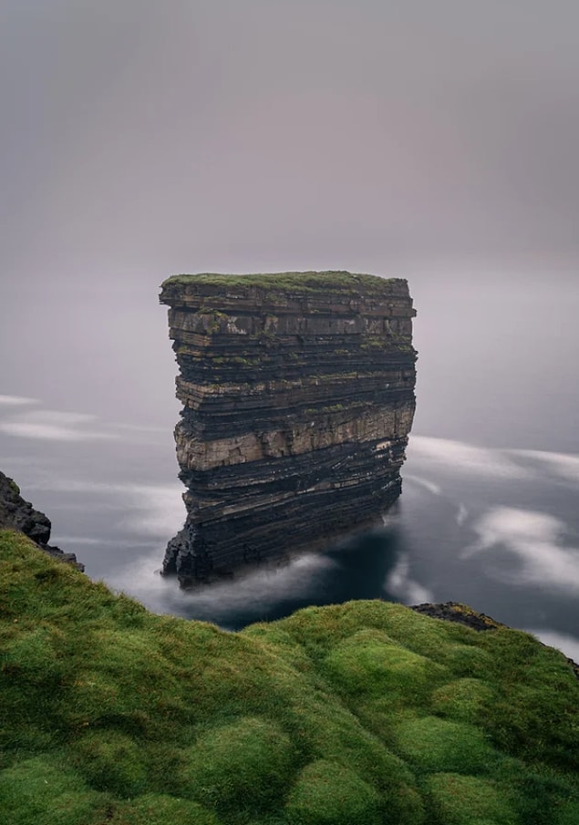 15. Dún Briste Sea Stack - İrlanda: