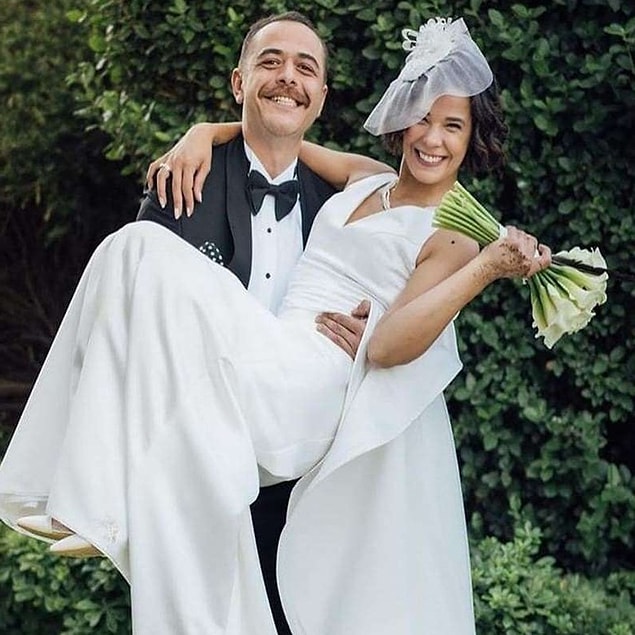 15. Güzel oyuncu Selen Seyven de pandemi döneminde evlenenlerden.