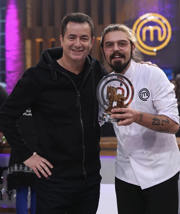 Azmiyle 22 yaşında Türkiye’nin en genç MasterChef’i olmayı başardı!