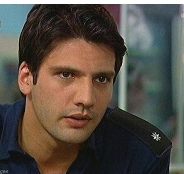 2006 yılında ünlü oyuncu ‘Ah Polis Olsam’ dizisine Komiser yardımcısı Nezih karakterine hayat vermiş ve yine aynı yıl ‘İlk Aşk’ filminde Arif Ege’yi oynamıştı.