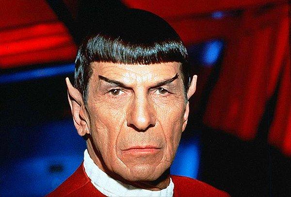 2. Yapılan çalışmalar sonucunda Spock karakterinin yaptığı tahminlerde ne kadar kendine güvenirse o kadar yanlış sonuçlar elde ettiği ortaya çıkmıştır.
