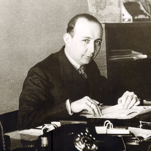 Aslında her şey Vehbi Koç'un 1946'da Ford'un temsilciliğini alması ile başlar...