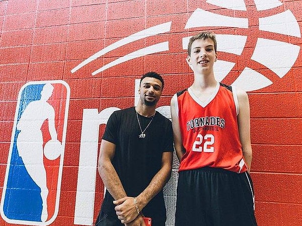 Самый высокий подросток в мире - 15-летний Оливье Риу, его рост 226,9 сантиметра.