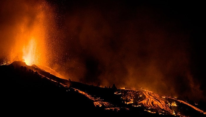 La Palma'da Yüzlerce Ev Kül Olmuştu: Turizm Bakanının 'Volkan Turizmi' Teklifi Tepki Çekti