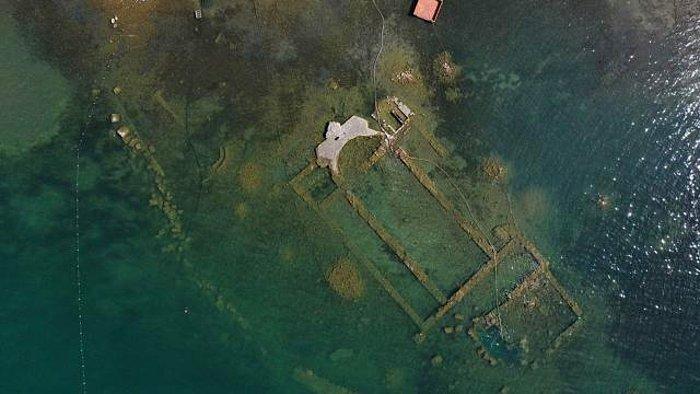 İznik Gölü'nde Su Çekildi, 1.500 Yıllık Bazilika Ortaya Çıktı